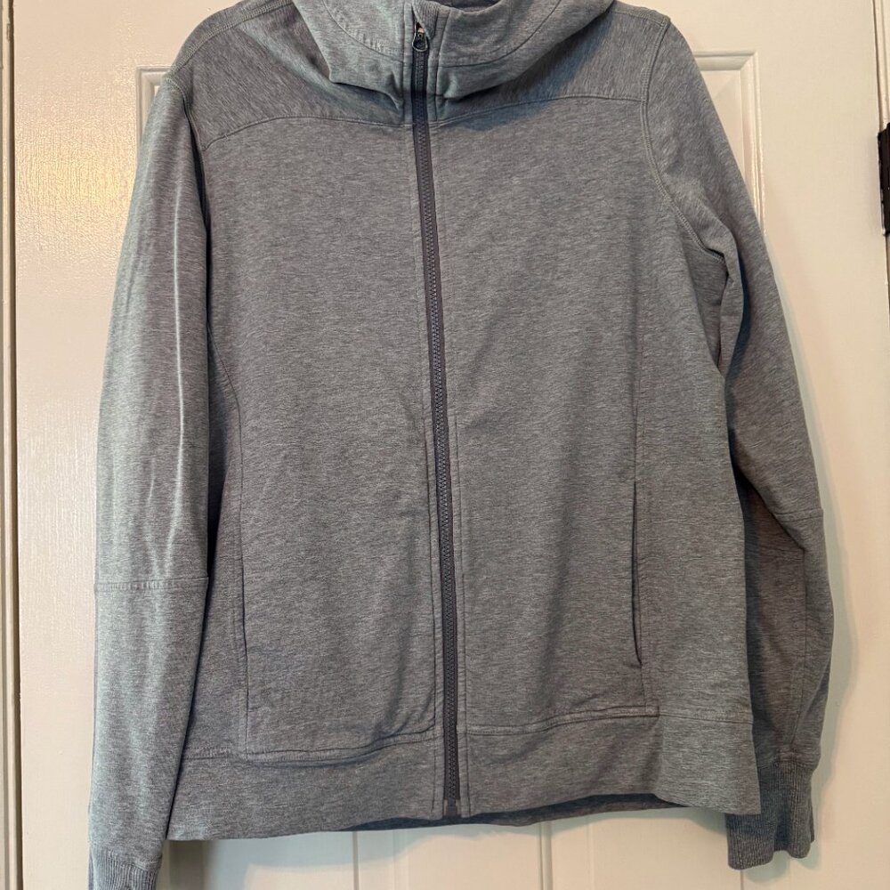 Lululemon Zip up Sweatshirt Hoodie with thumb holes - great condition!